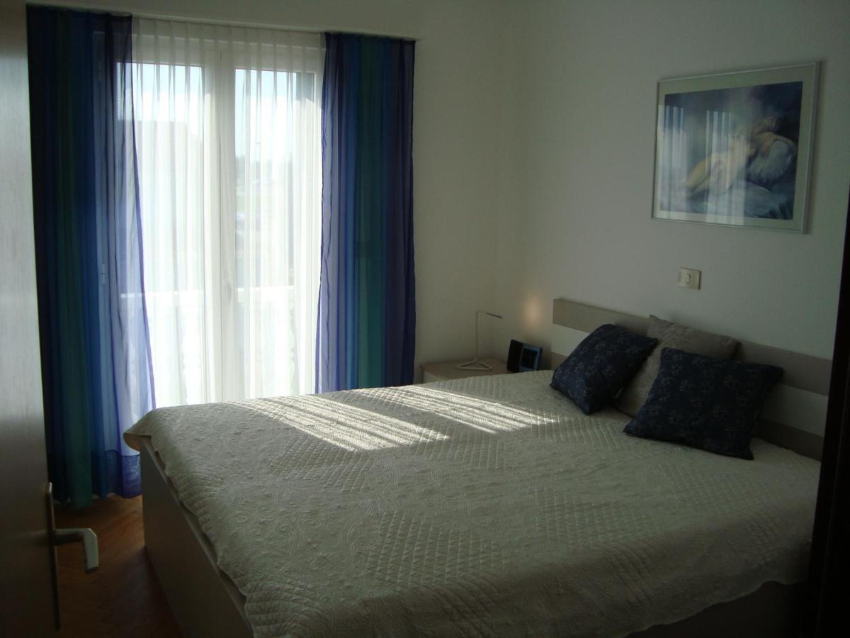 Apartman Carmen Crveni Vrh Exterior photo